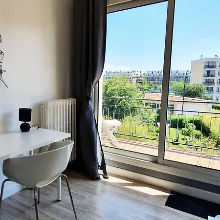 Hostel Avec Balcon