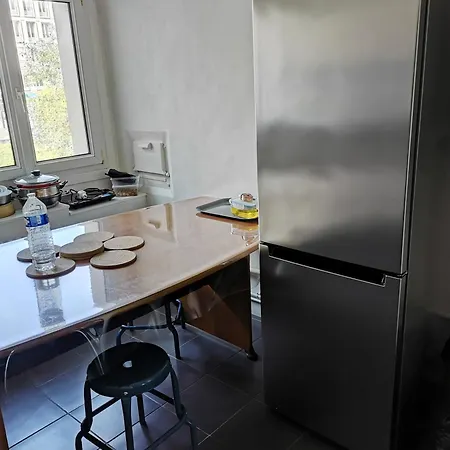 Hostel Avec Balcon